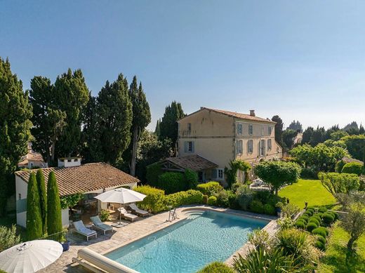 Luxury home in Graveson, Bouches-du-Rhône