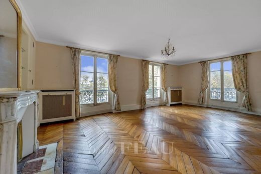Apartment in Versailles, Yvelines