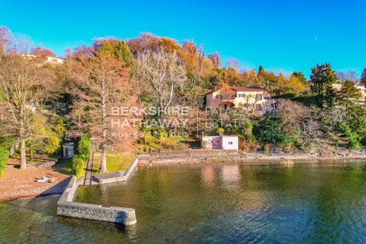 Villa in Leggiuno, Provincia di Varese