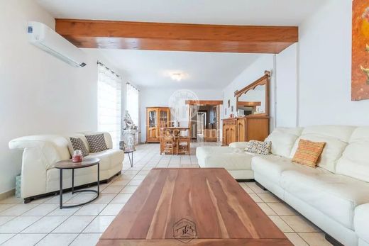 Luxury home in Cattenom, Moselle