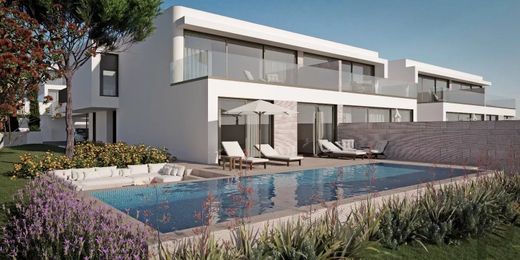 Willa w Lourinhã e Atalaia, Lourinhã