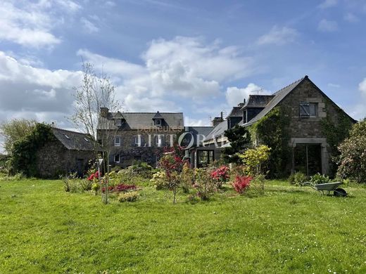 Luxury home in Pleubian, Côtes-d'Armor