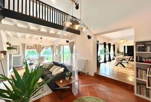 Luxury home in Noé, Upper Garonne