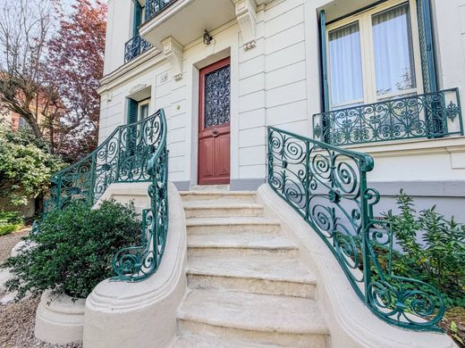 Casa de lujo en Le Raincy, Sena Saint Denis