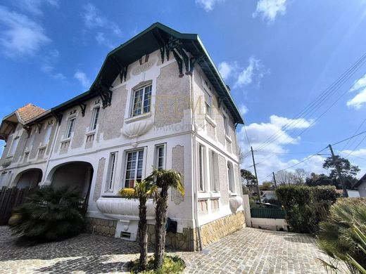 Luxury home in Arcachon, Gironde