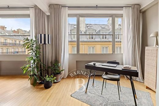 Apartment in Provence-Opéra – Grands Boulevards, Paris