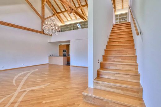 Apartment in La Tour-de-Peilz, Riviera-Pays-d'Enhaut District