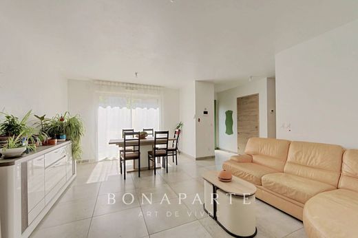 Luxury home in Maisons-Laffitte, Yvelines