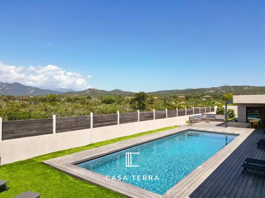 Villa in Lecci, South Corsica