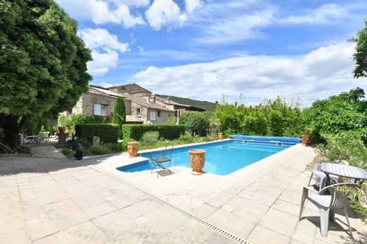 Ρουστίκ ή Αγροικίες σε Alès, Gard