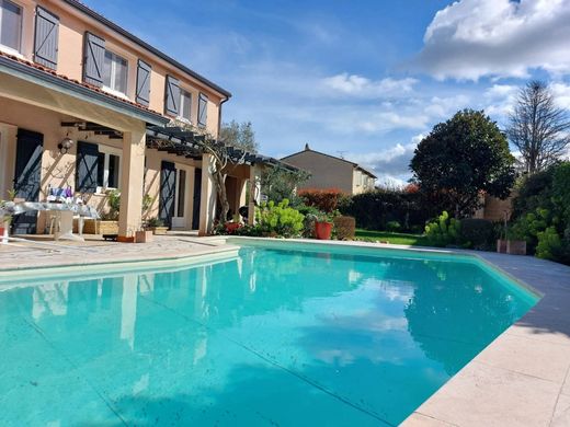 Luxury home in Beauzelle, Upper Garonne