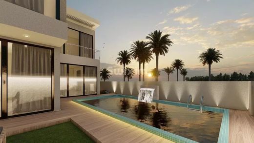 Apartment / Etagenwohnung in Dubai