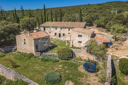 Landhaus / Bauernhof in Saint-Saturnin-lès-Apt, Vaucluse