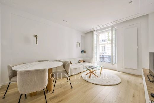 Daire Monceau, Courcelles, Ternes, Paris