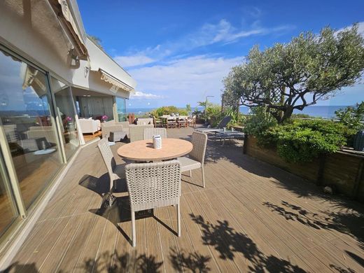 Piso / Apartamento en Villeneuve-Loubet, Alpes Marítimos