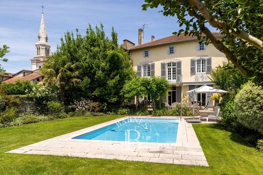 Luxury home in Bidache, Pyrénées-Atlantiques