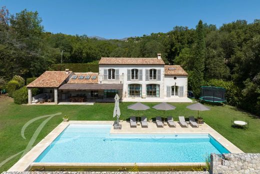 Luxus-Haus in La Colle-sur-Loup, Alpes-Maritimes