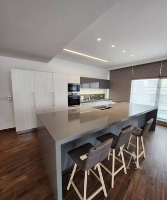 Penthouse in San Ġiljan, Saint Julian's