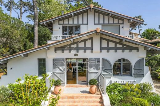 Casa di lusso a Pyla sur Mer, Gironda