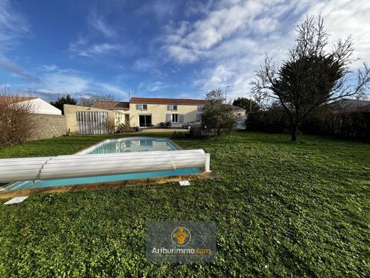 Luksusowy dom w Nuaillé-d'Aunis, Charente-Maritime