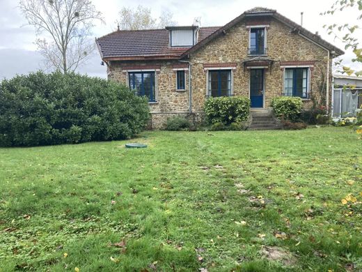 Casa di lusso a Magny-les-Hameaux, Yvelines