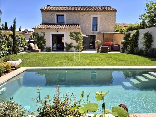 منزل ﻓﻲ Eygalières, Bouches-du-Rhône