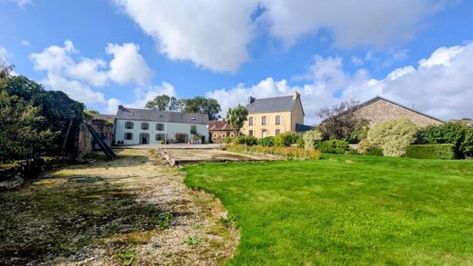 Luxury home in Saint-Coulitz, Finistère