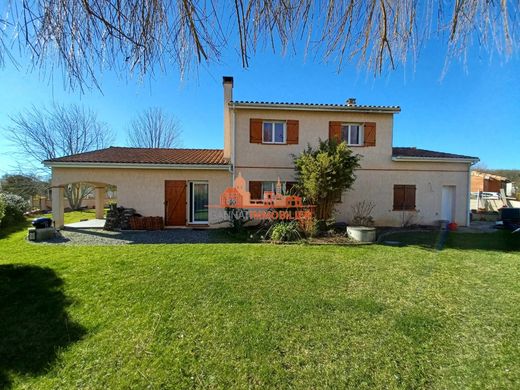 Fontenilles, Upper Garonneの高級住宅