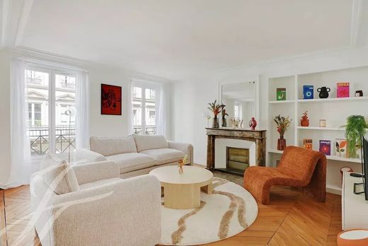 Apartment in Tour Eiffel, Invalides – Ecole Militaire, Saint-Thomas d’Aquin, Paris