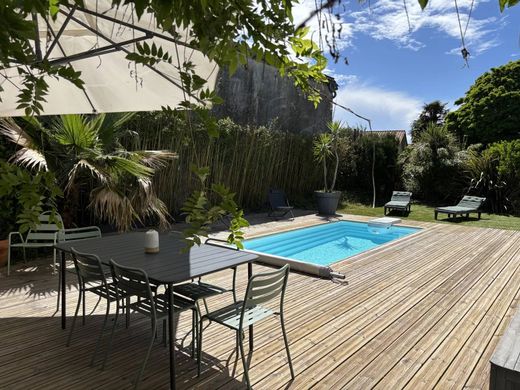 Luxury home in Saint-Martin-de-Seignanx, Landes
