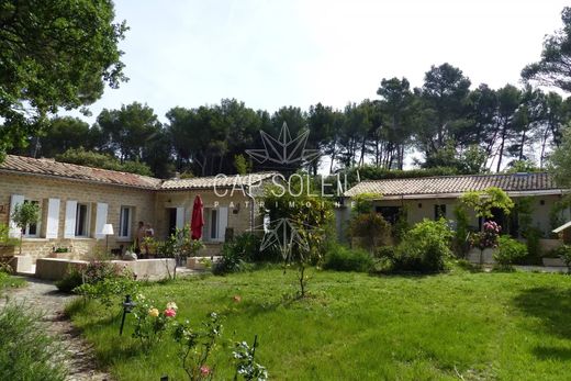 Maison de luxe à Pernes-les-Fontaines, Vaucluse