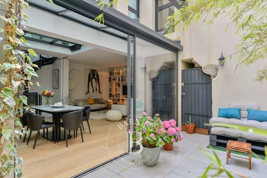 Apartment in Lyon, Rhône