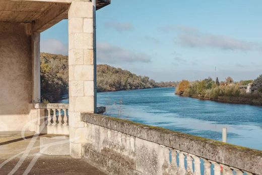 豪宅  Saint-Aubin-de-Branne, Gironde