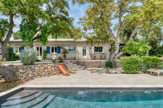 ‏בתים כפריים או חוות ב  Fréjus, Var