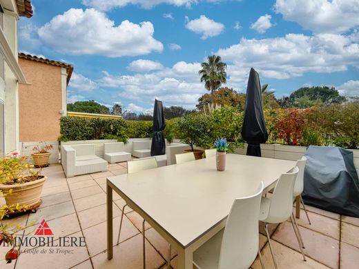 Apartamento - Cogolin, Var