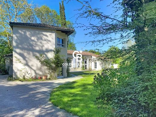 Luxury home in Chaniers, Charente-Maritime