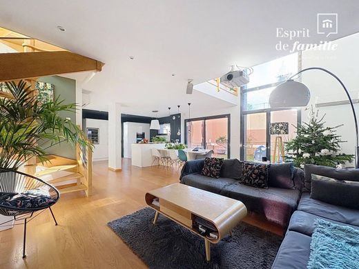 منزل ﻓﻲ ليون, Rhône