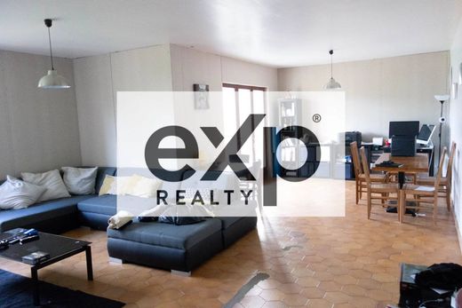 Luxury home in Cestas, Gironde