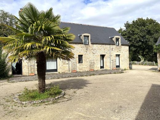 Luxury home in Plogastel-Saint-Germain, Finistère
