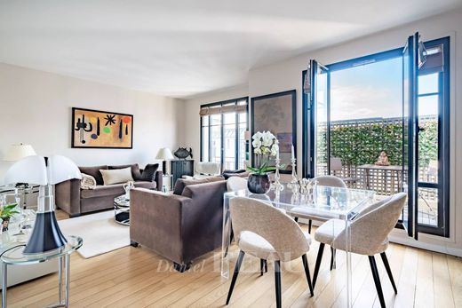 Apartment / Etagenwohnung in Boulogne-Billancourt, Hauts-de-Seine