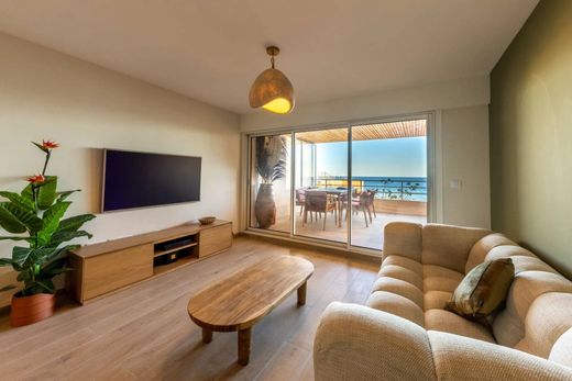 Apartment / Etagenwohnung in Saint-Raphaël, Var