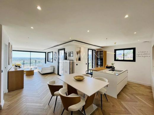 Apartment in Mandelieu-la-Napoule, Alpes-Maritimes