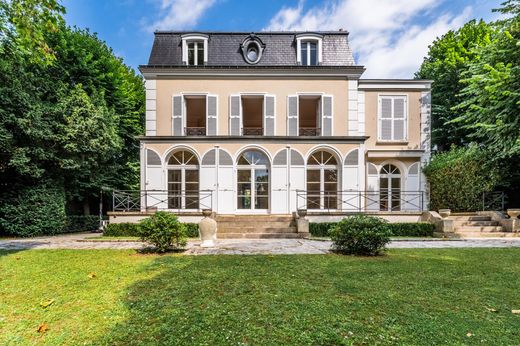 Luxury home in Le Vésinet, Yvelines