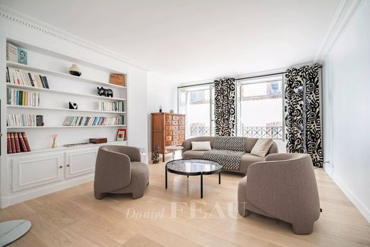 Appartement à Saint-Germain, Odéon, Monnaie, Paris