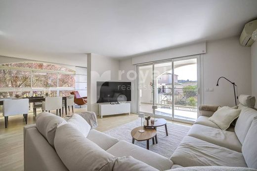 Appartamento a Mougins, Alpi Marittime