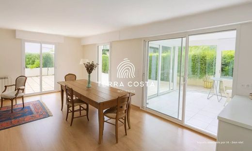 Apartment / Etagenwohnung in Bayonne, Pyrénées-Atlantiques