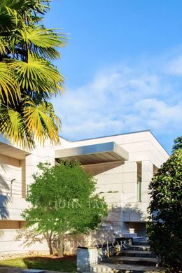 Villa in Rovellasca, Provincia di Como