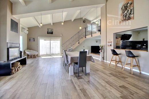 Villa en Vente à Poussan