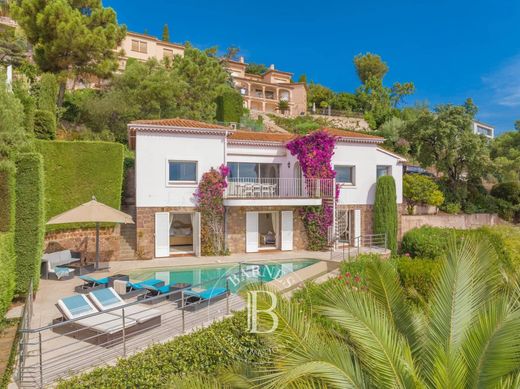 Βίλα σε Théoule-sur-Mer, Alpes-Maritimes