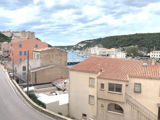 아파트 / Bonifacio, South Corsica